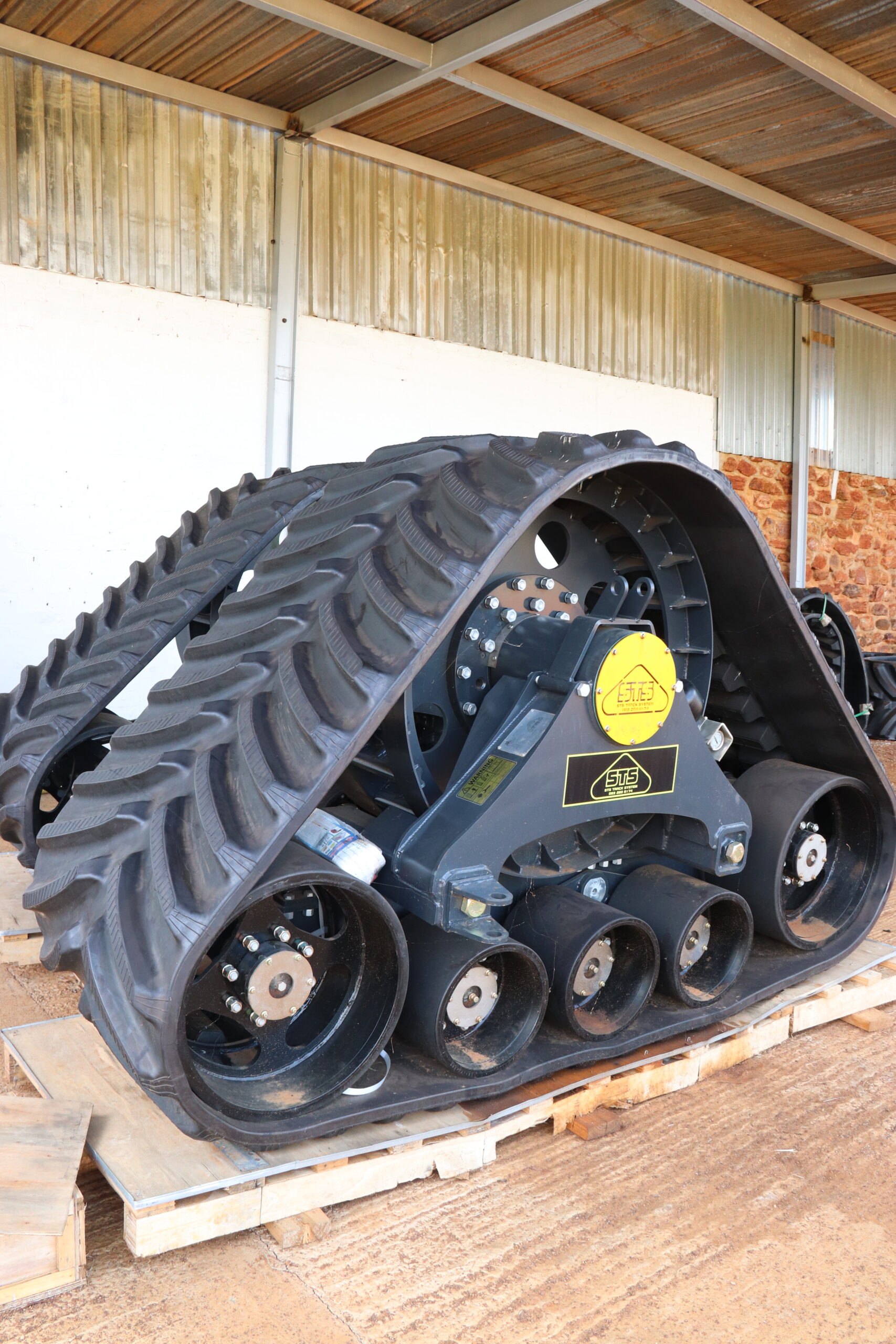 Lot 029- STS Track system