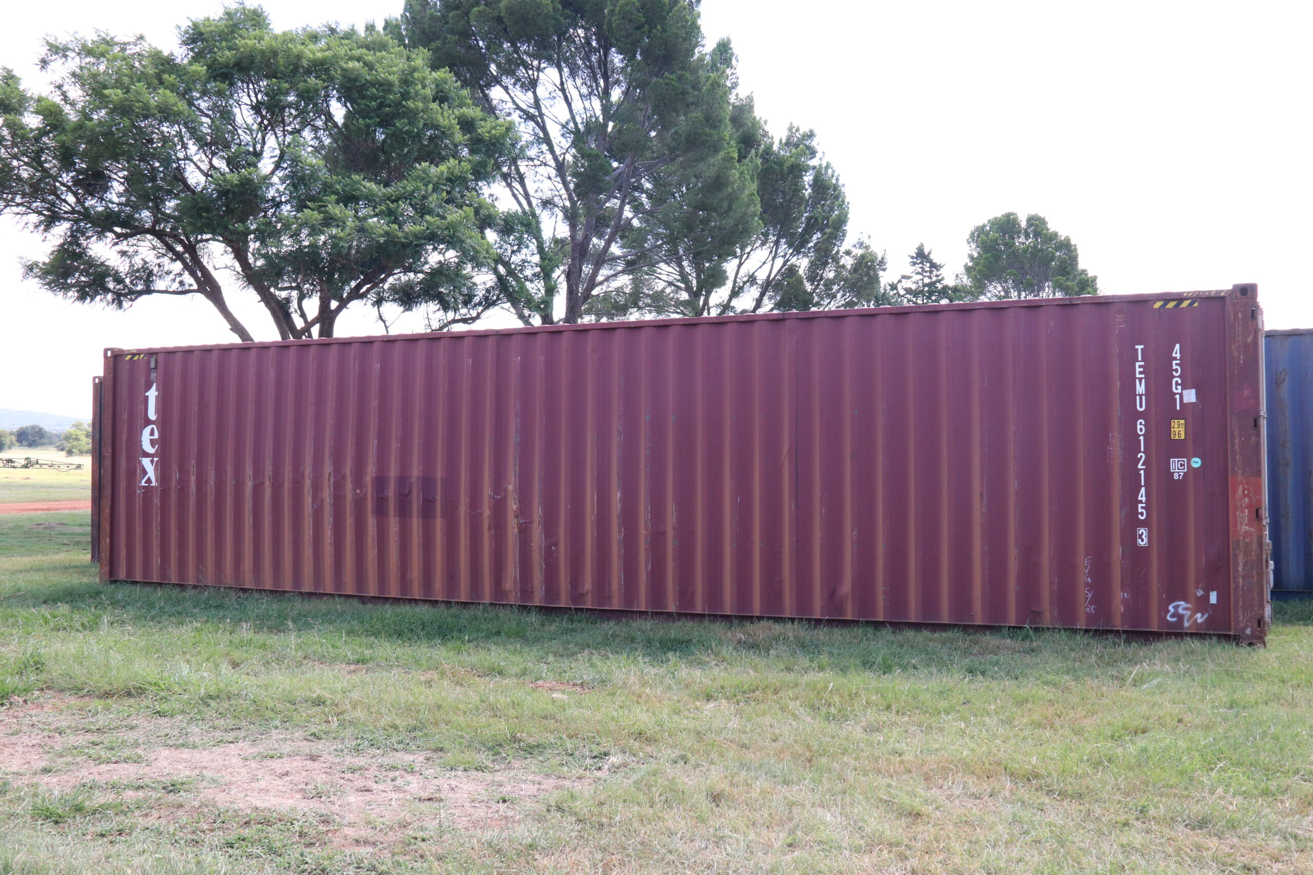 Lot 080- 40ft hc shipping container